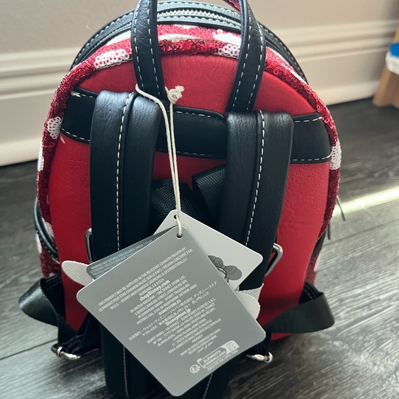 NWT Disney Parks Minnie Mouse Sequin Loungefly Mini Backpack - Picture 3 of 5